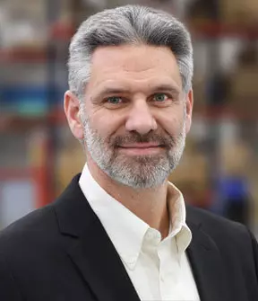 Tony Schwartz Global VP of Stamping Operations Headshot